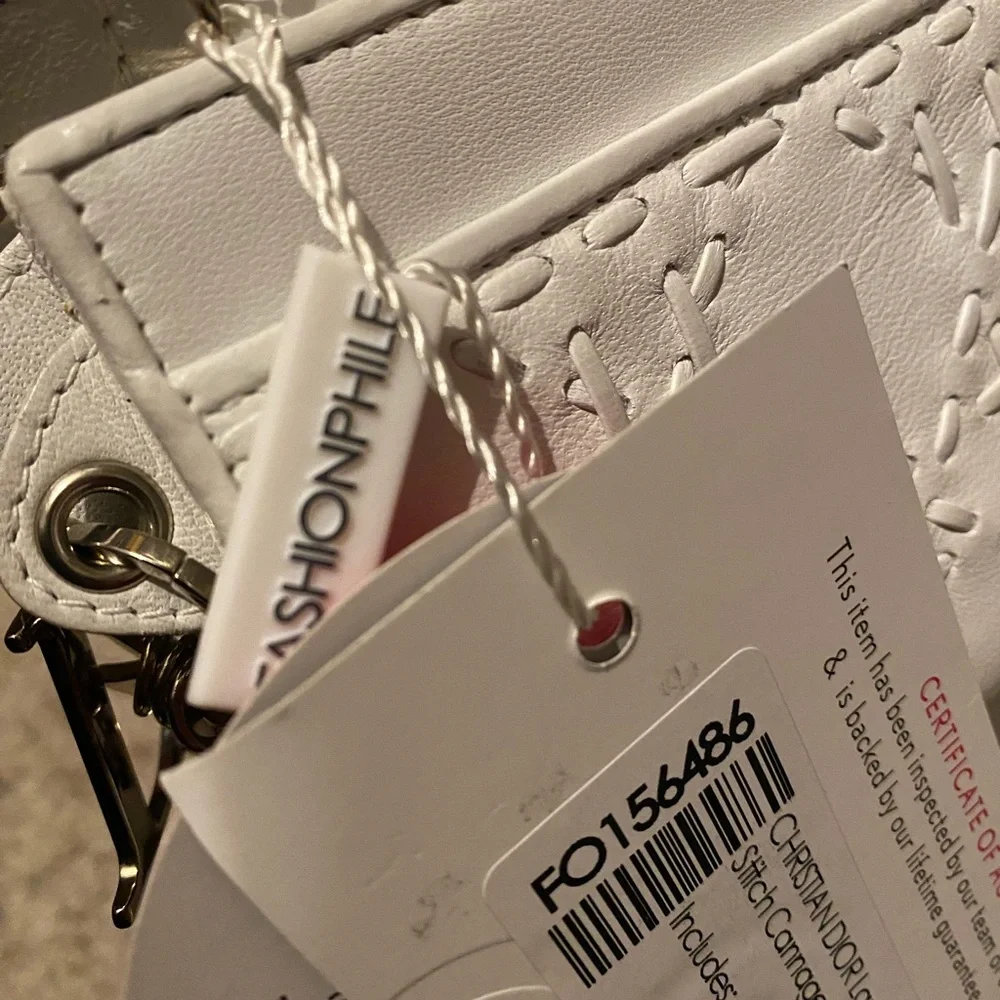 Christian Dior Lambskin Large stirtch Cannage Chain wallet